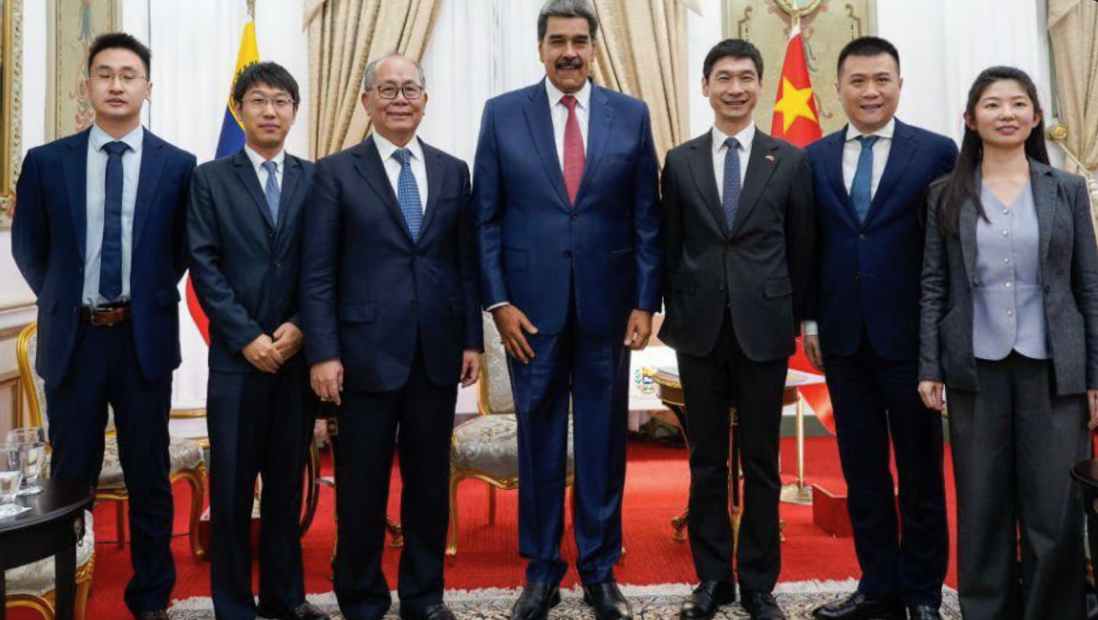 (Day 819) Swords of Iron – “USA captures Venezuela dictator” 