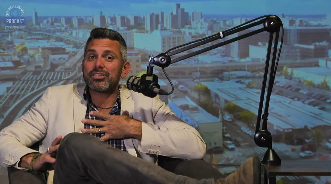 (Day 829) Swords of Iron – “Podcast with Dr. Mordechai Kedar, Middle East expert” 